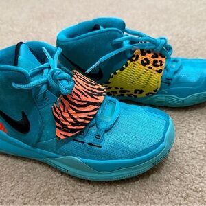 Nike Kids Turquoise and Yellow Sneakers